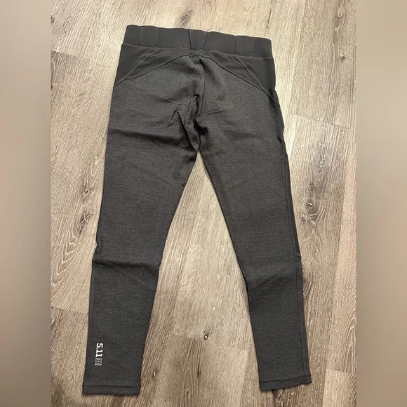 Like new! 5.11 women’s raven range legging tight - Picture 11 of 11